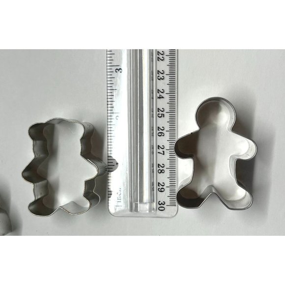 Vintage Christmas Cookie Cutters Lot of 8 Metal Star Bell Hat Snowman Bear Tree - Picture 3 of 13